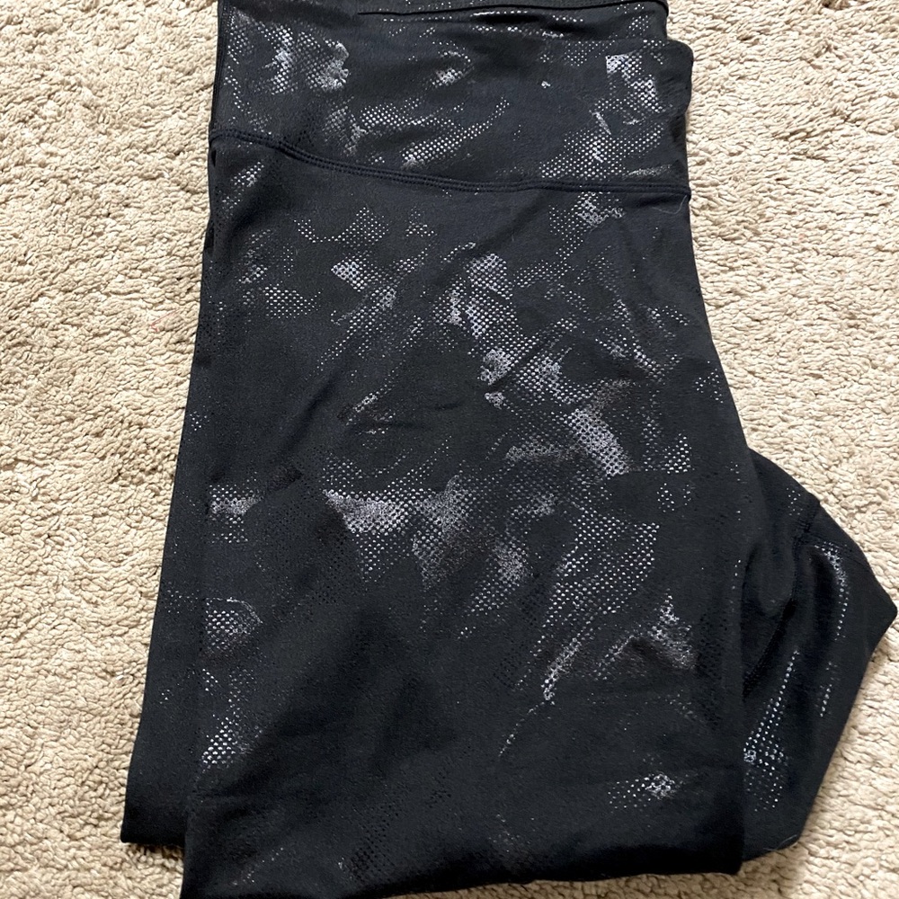 Fabletics Crop Leggings